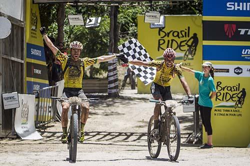 Henrique Avancini (dir.) é campeão da Brasil Ride 2017   / Foto: Fabio Piva / Brasil Ride