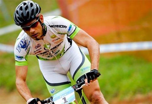 O brasileiro Rubens Valeriano Donizete chegou próximo de conquistar a primeira medalha para o Brasil nos Jogos Pan-Americanos. Na prova do Mountain Bike / Foto: Divulgação