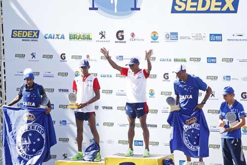 No masculino o pódio foi todo brasileiro / Foto: Alexandre Loureiro/ Getty Images