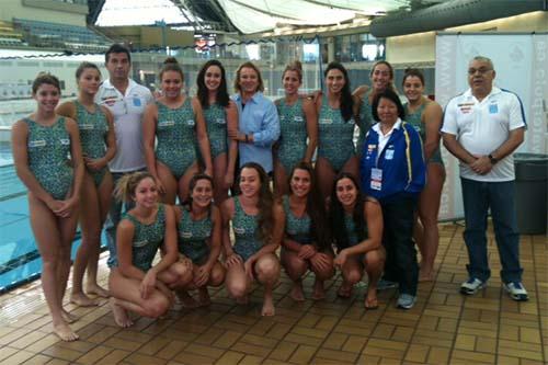 A seleção brasileira feminina de polo aquático conseguiu sua classificação para o XV Mundial de Esportes Aquáticos de Barcelona, em julho / Foto: Divulgação CBDA