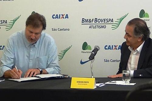 José Antônio Martins Fernandes, presidente da CBAt e Edemir Pinto, presidente da BM&FBovespa / Foto: Chico Ferreira / CBAt