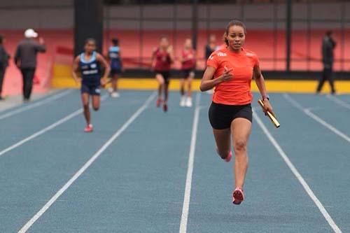 Brenda foi a melhor nos 400 m com barreiras / Foto: Arquivo Pessoal