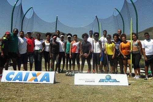 Treinos reúnem 30 atletas de olho nas próximas temporadas / Foto: Divulgação