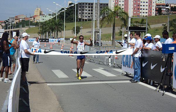 Cláudio Richardson fecha os 50 km para conquistar o heptacampeonato na Copa Brasil Caixa de Marcha / Foto: João Pedro Nunes/CBAt