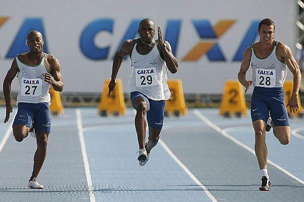 Anderson, Luiz Alberto e Chinin correm os 100 m e lideram decatlo / Foto: Fernando Soutelo-Agif/Divulgação CBAt