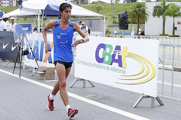 Caio ficou a 30 segundos do índice para o Mundial de Atletismo / Foto: Marcelo Ferrelli/CBAt