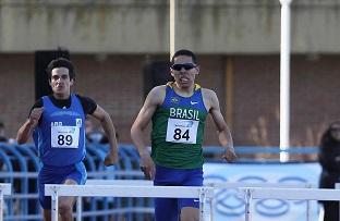 Brasileiro completou os 400 m com barreiras em 49.26 / Foto: Wagner Carmo/CBAt