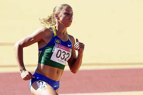 Geisa Coutinho corre os 400 m e 4x400 m/ Foto: Wagner Carmo/CBAt