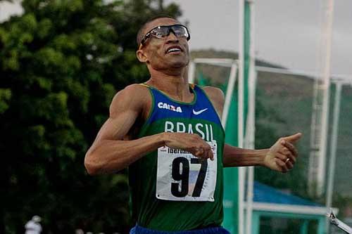 Leandro Prates vence os 1.500 m/ Foto: Loel Henriquez