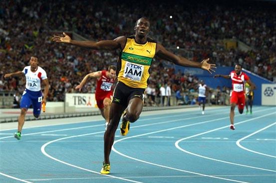 Durante a festa da IAAF, que Usain Bolt foi nomeado o melhor atleta do ano de 2011, o jamaicano anunciou que pretende disputar nos Jogos Olímpicos de Londres o revezamento 4x400 / Foto: Getty Images / Iaaf 