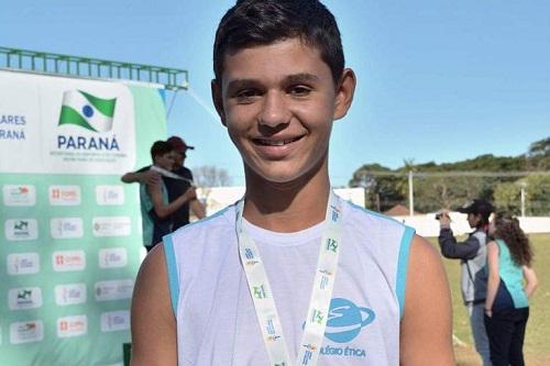 Medalha foi conquistada pelo jovem João Ricardo Canonico (Colégio Ética), de 14 anos. Ele é considerado uma das grandes promessas do time de Londrina / Foto: Assessoria de Imprensa/Divulgação