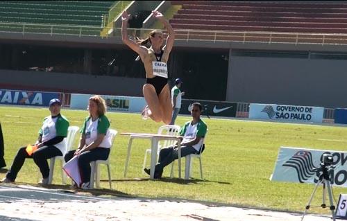 Maurren Maggi, no salto em distância, que conquistou seu segundo título no Rio e que agora lutará pelo tricampeonato em Guadalajara / Foto: Esporte Alternativo