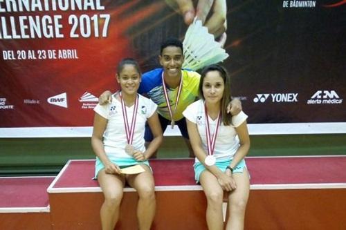 Brasil também conquistou a prata na dupla feminina e o bronze na simples feminina / Foto: Divulgação/CBBd