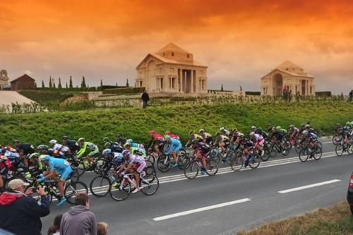 Ciclistas na 5ª etapa do Tour / Foto: ASO / B.Bade