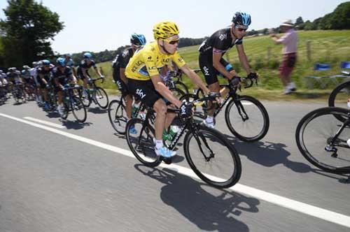 Entretanto, muitos não sabem que no Tour de France os atletas utilizam 2 tipos de bike / Foto: Tour de France/Divulgação