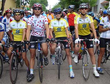 Seleção brasileira de ciclismo juvenil conquista o titulo geral por equipes da Vuelta Del Codecam, no Uruguai, a prova ciclística mais acirrada das Américas/  Foto: Divulgação