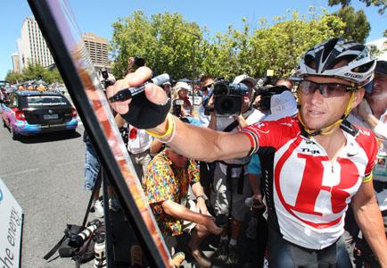 Lance Armstrong reagiu com indiferença as acusações do maior escândalo de doping de toda a história / Foto: Divulgação Tour Down Under 