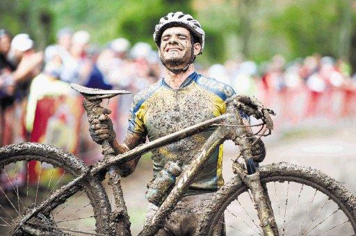 Rubens Donizete é campeão na Costa Rica / Foto: Aldía