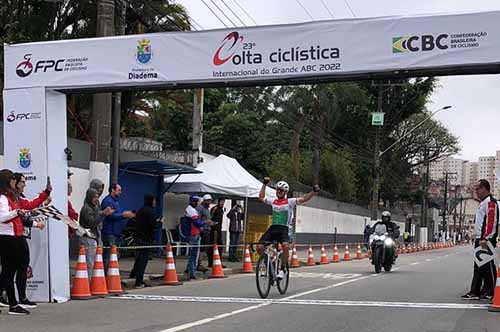 Kleber Ramos vence a Volta Ciclística do Grande ABC / Foto: Divulgação Unifunvic