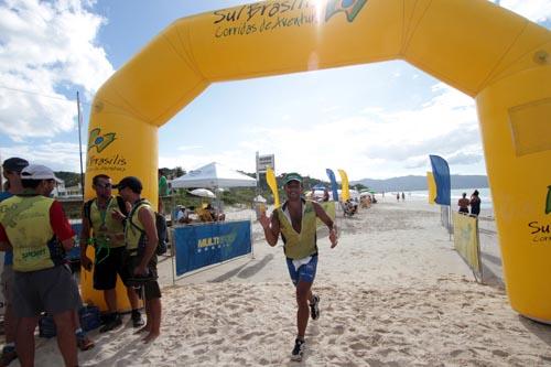 O brasiliense Arthur Siqueira foi o grande campeão da prova no masculino / Foto: Divulgação 