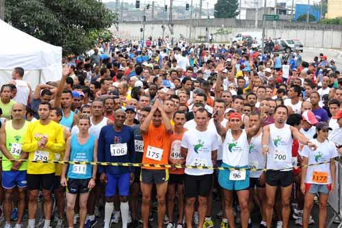Cerca de 4 mil pessoas devem participar da etapa Porto Alegre do Circuito de Corrida e Caminhada da Longevidade Bradesco Seguros / Foto: Ronaldo Milages / ZDL