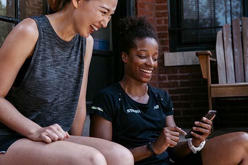   Strava, uma rede social para atletas, divulgou hoje diversos insights sobre os hábitos e também sobre os feitos dos corredores da Maratona do Rio / Foto: Divulgação