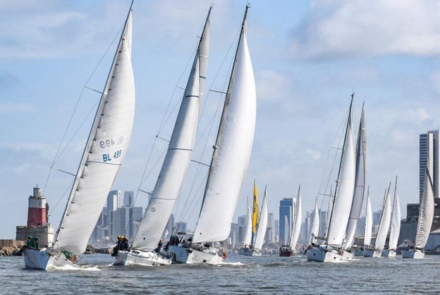 37ª Refeno tem largada no Marco Zero com 94 embarcações