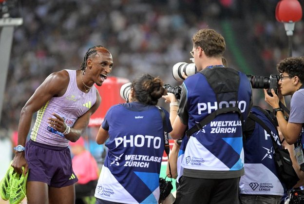 Alison dos Santos quebra recorde mundial em Zurique