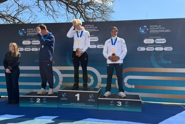 Arthur Aguiar conquista bronze no Mundial Júnior de Águas Abertas