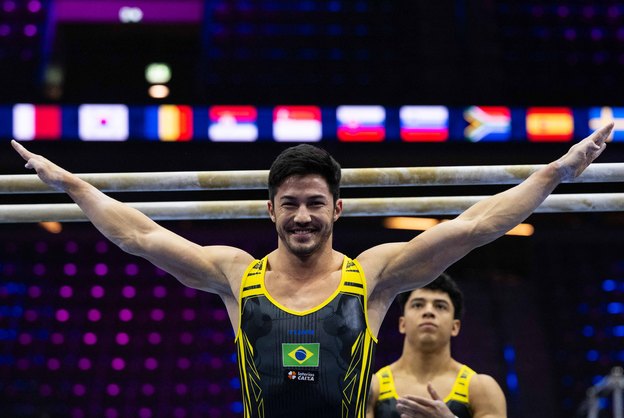 Arthur Nory e Sophia Weisberg representam Pinheiros no Mundial de Ginástica na Holanda