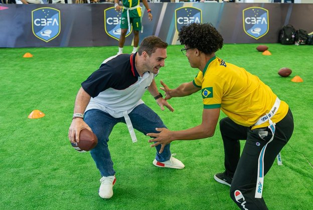 Arthur Zanetti reencontra fãs na COB Expo e destaca parceria com a adidas