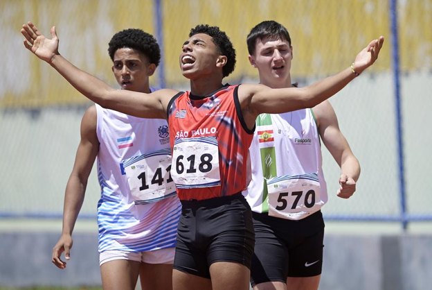 Atletismo Brasil conquista medalhas e quebra recordes nos Jogos da Juventude