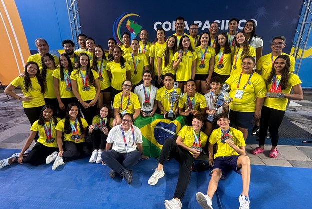 Brasil conquista vice-campeonato na Copa Pacífico de Natação
