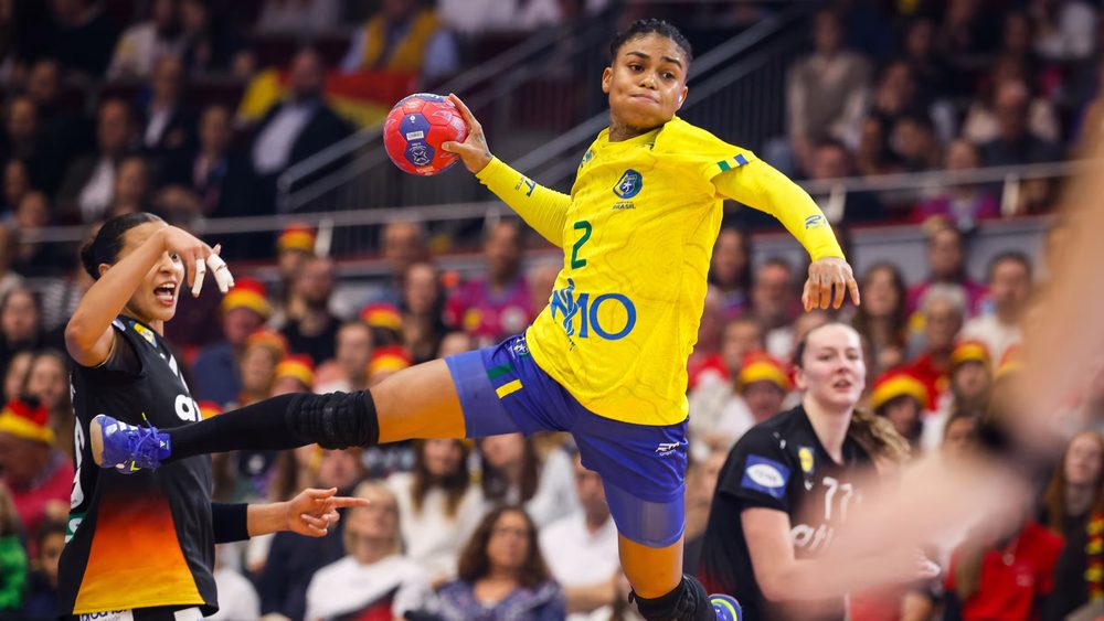 Bruna de Paula sonha com pódio olímpico para o handebol brasileiro