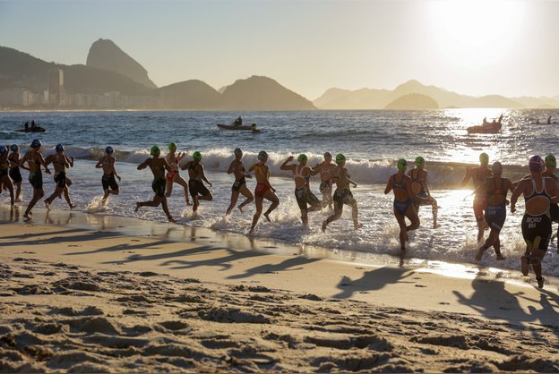 Copacabana revive clima olímpico após uma década com sucesso da World Cup do Rio - Confederação Brasileira de Triathlon