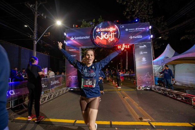 Curitiba recebe a Santander Night Run em outubro