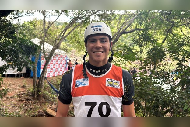 Davi Ribeiro brilha na Canoagem Slalom com apoio do Projeto Revelar