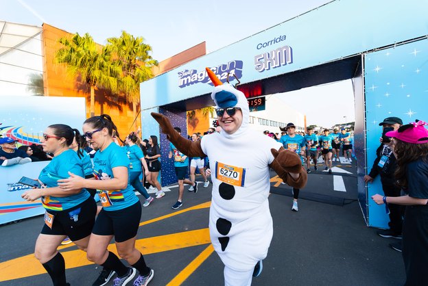 Disney Magic Run agita corredores em evento temático