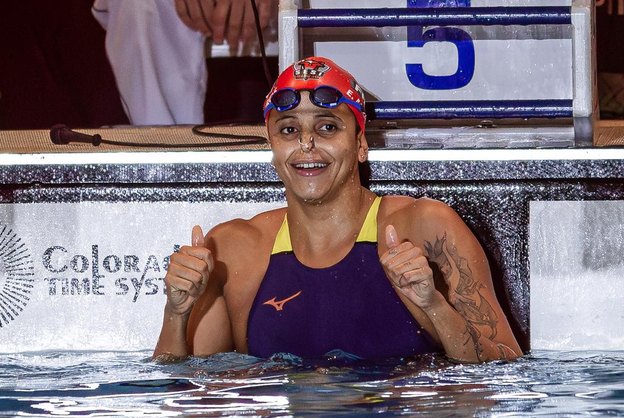 Etiene Medeiros conquista ouro nos 50m costas no Troféu José Finkel
