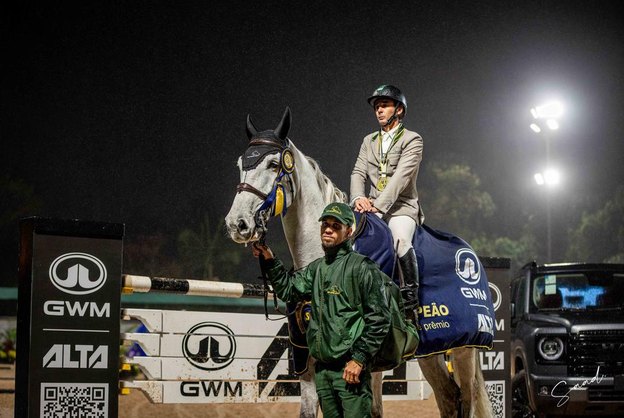 Felipe Juares é campeão do GP Internacional no CHSA