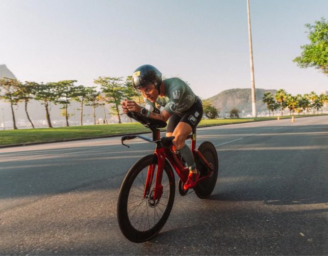 FILA brilha no IRONMAN 70.3 Rio com Pâmella Oliveira e Enzo Krauss