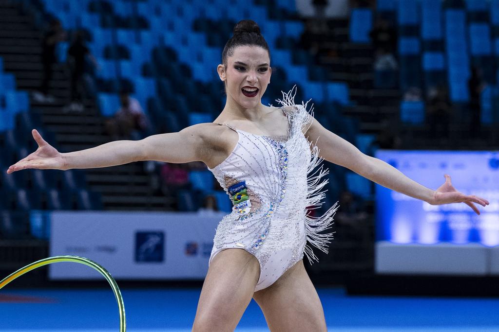 Jojô e Maria Eduarda Alexandre defendem o Brasil na etapa de Sófia da Copa do Mundo de GR