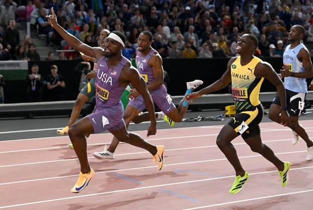 Kenny Bednarek conquista título mundial nos 100 m