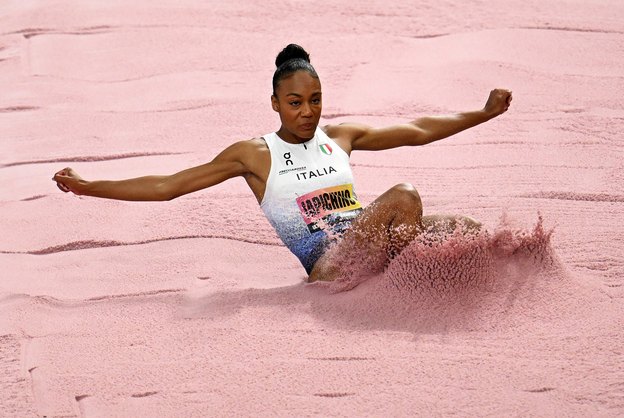 Larissa Iapichino é campeã do salto em distância no Ultimate Championship
