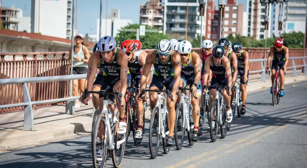 Luigi Vanzella é o melhor na natação e faz balanço positivo da Americas Cup de Triathlon, na Argentina