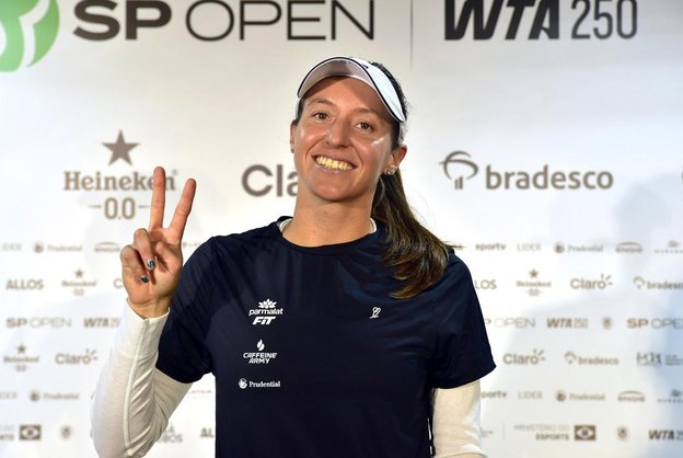 Luisa Stefani alcança terceiro lugar no ranking da WTA