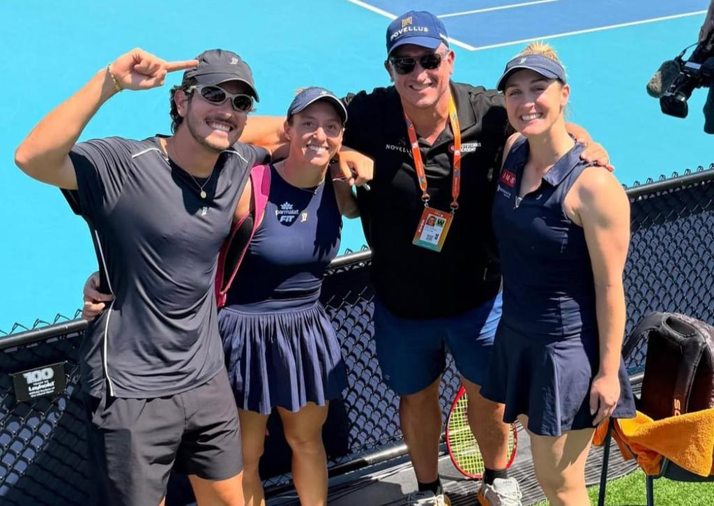 Luisa Stefani e Dabrowski alcançam a semifinal do Miami Open