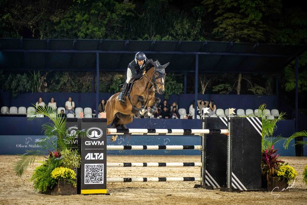Luiz Felipe Pimenta Alves conquista 1ª prova internacional do CHSA
