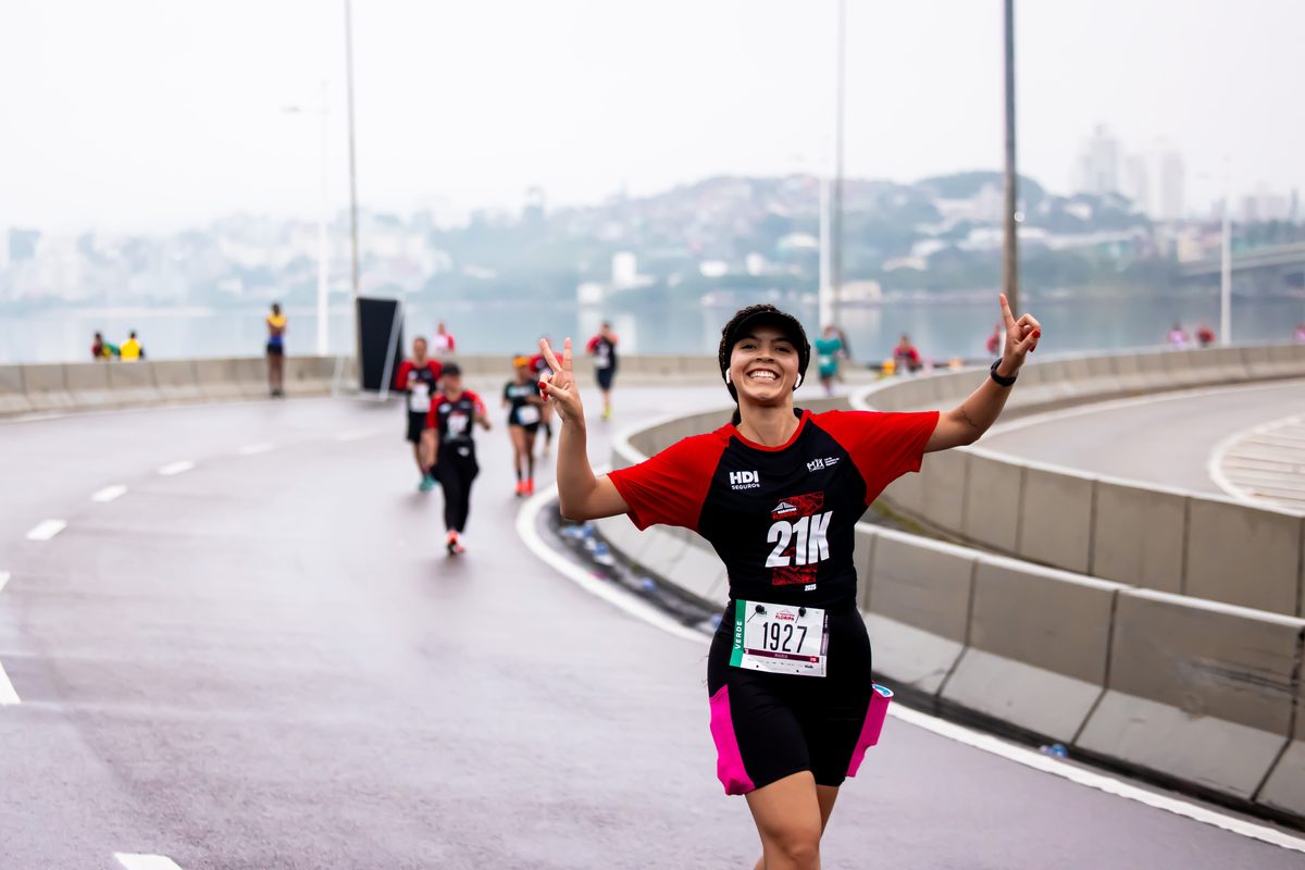 Maratona de Floripa atrai corredores de todo o Brasil