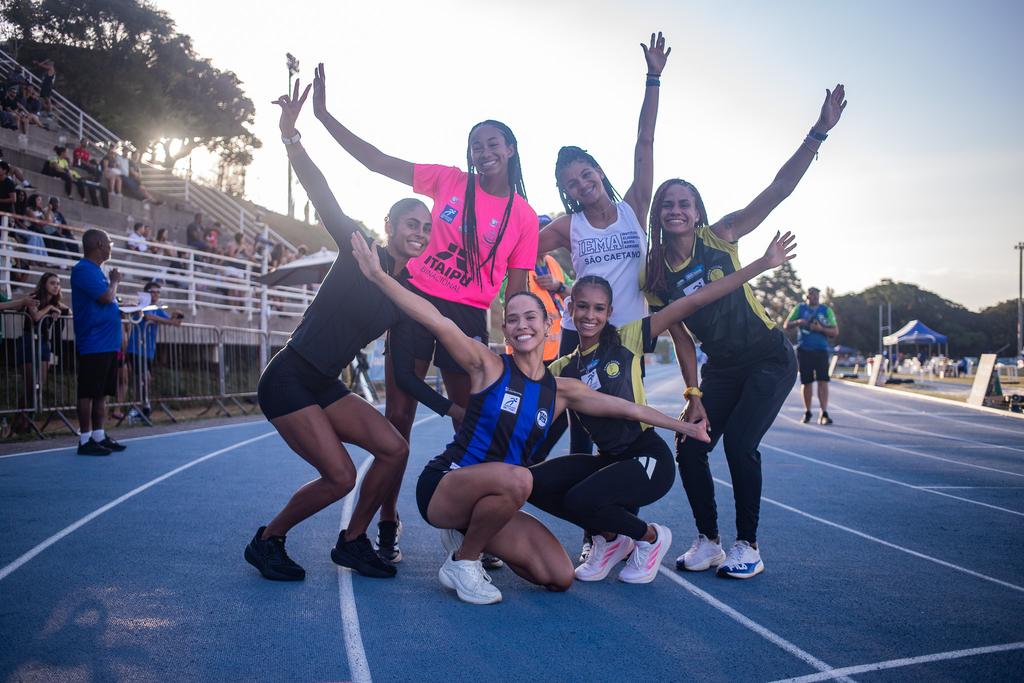 Matheus Lima e Julia Ribeiro vencem 400m no Troféu Adhemar